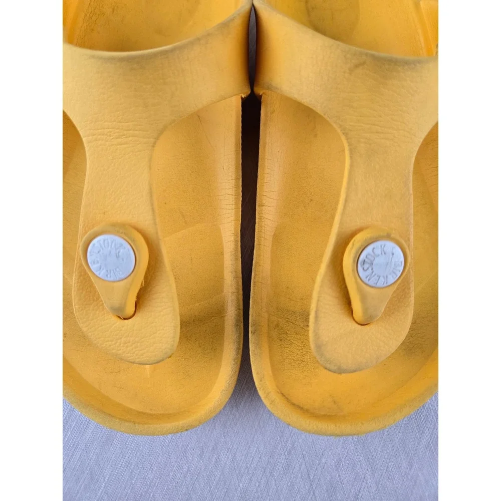 BIRKENSTOCK Kids Yellow Gizeh Thong Sandals Adjustable Strap Size 30‎